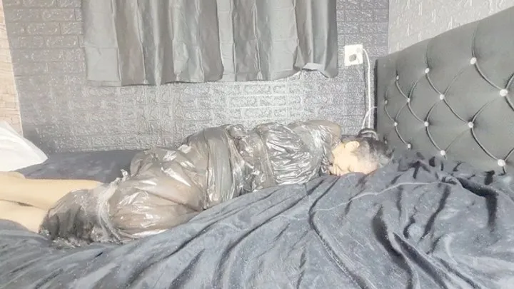 Fetish Factory Brazil Farting - SWALLOW MY FARTS ONE BY ONE DIRTY AND MALNOURISHED SLAVE - BY KESSYE WILD - CLIP FULL