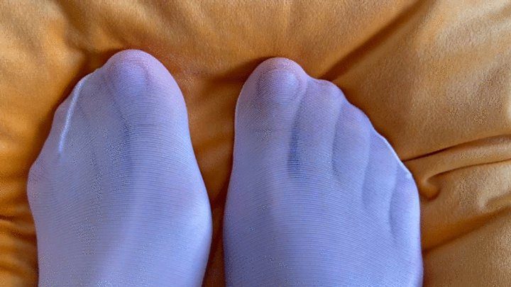 Kriss Feet - Close UP Nylons Toes