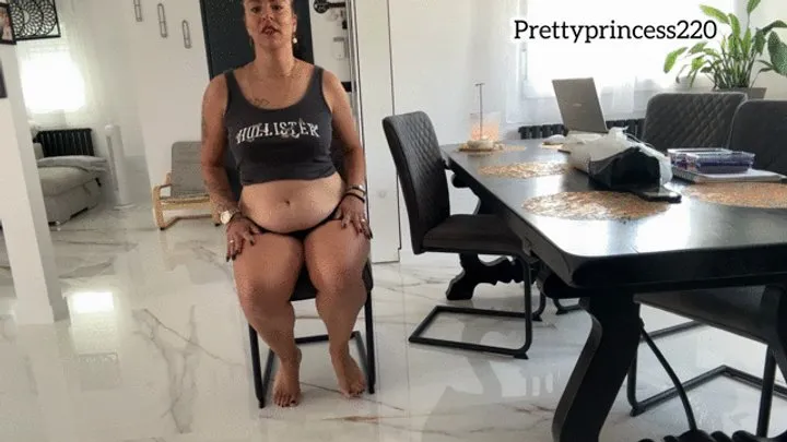 Prettyprincess - sexy belly and stinky and wet long farts