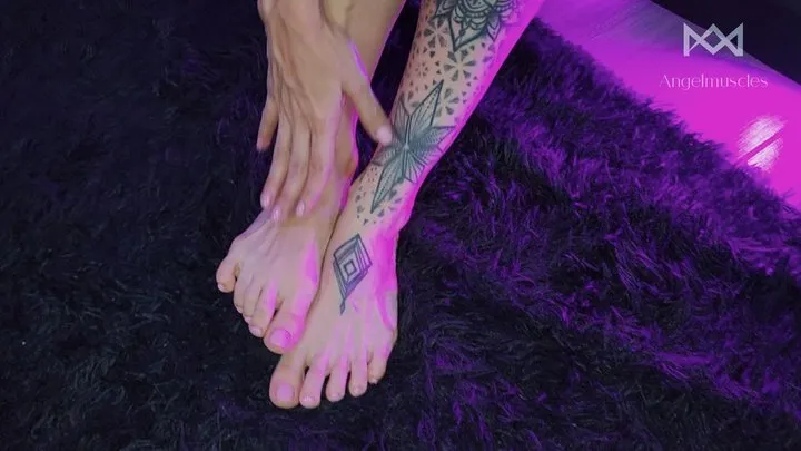 Angelmuscles - Poolside Prep: Creamy Feet & Veiny Muscles