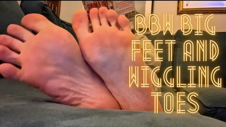 Jackie Synn - BBW Big Feet and Wiggling Toes 4K