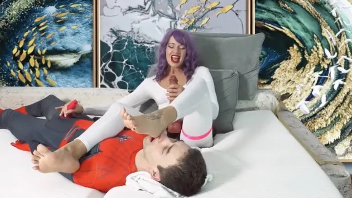 Hd Polish Mistress - Spiderman Jest Dojony Przez Ruslane Gdy Lize Jej Stopy - Part 1 - Polish Language