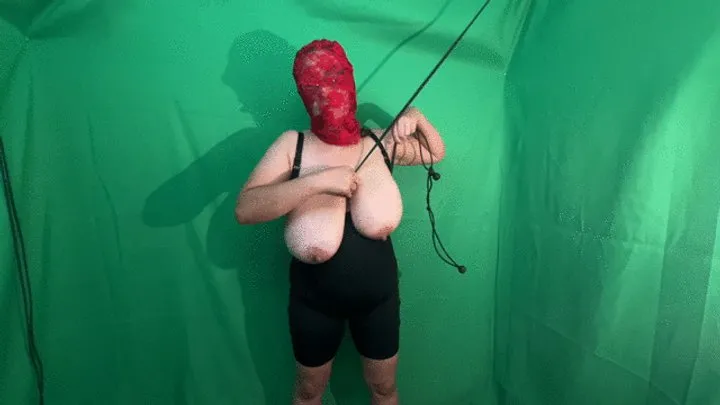 Veevee Vixen - Huge tits milked and hung cam 1