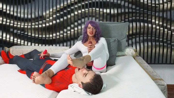 Polish Mistress Clips - Spiderman Jest Dojony Przez Ruslane Gdy Lize Jej Stopy - Part 1 - Polish Language