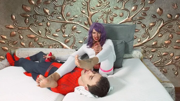 Polish Mistress Clips - Spiderman Jest Dojony Przez Ruslane Gdy Lize Jej Stopy - Part 01 - Polish Language