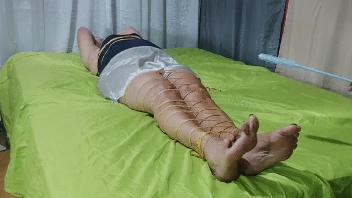 Goddess Foot Fetish - Two men tied me up and tickled me too much (1)