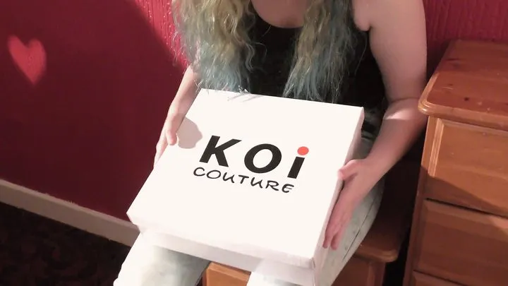 Sophie Girl - Sophie's Tries On Her New Platform Shoes