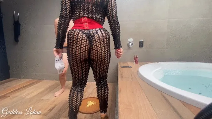Mistress Lohan - Goddess Lohan - I Made My Cuck Eat the Trampled Pizza with the Alpha's Cum Topping - HD