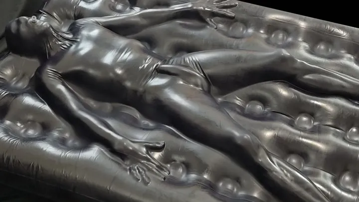 Encasedlatex - Trapped in the latex airbed vacuum bed..