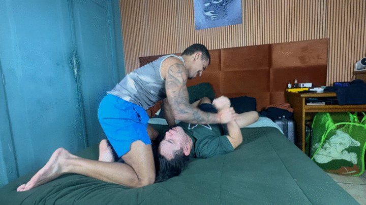 Diversity Domination - Punishing my slave with the weight of my ass part 2 by Jak Harrys and Kobayashi full HD cam by Aline