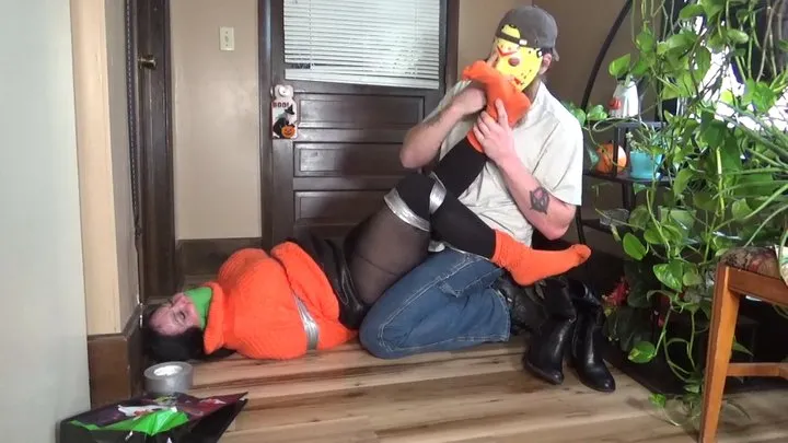 Gina Rae Michaels Bondage - Trick or treat smell my feet Halloween Bondage