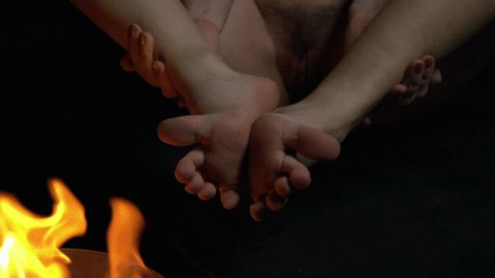Tiny Lolicoon - oily feet and huge dildo - wmv 1080p