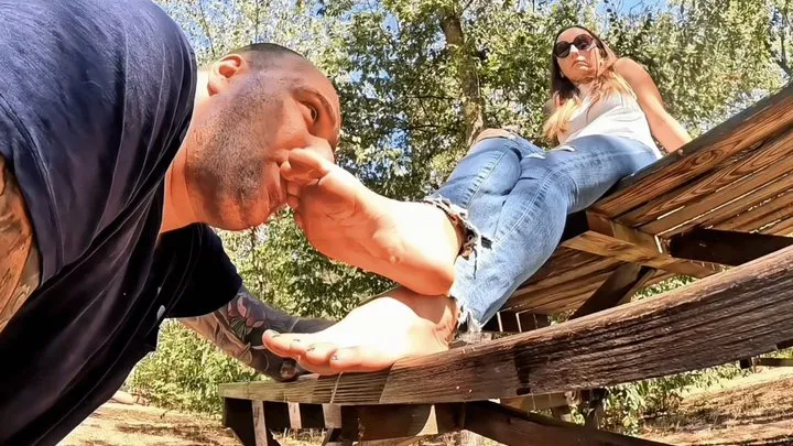 Mistress Sugar Soles - In Nature – My Feet Are Your Altar