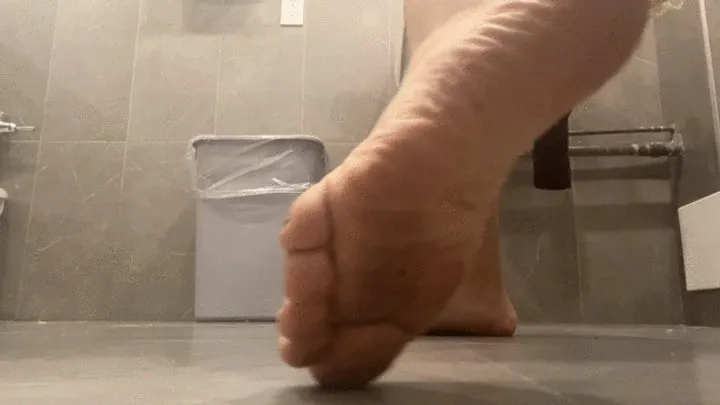 Kinky Kacy - MILF feet: Hot new foot clip (oct 10 2025)