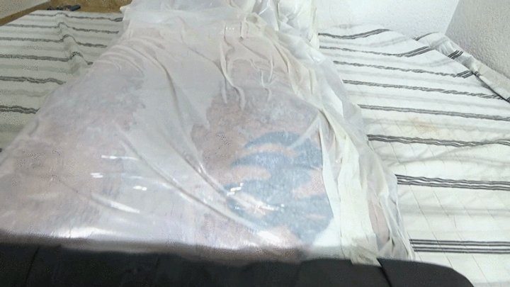 Scarlet White Face Sitting - Brunette Sitting on the Slave's Face with a Lot of Evil Part 1 By Grazy and Daniel Santiago Cam By Aline Full HD