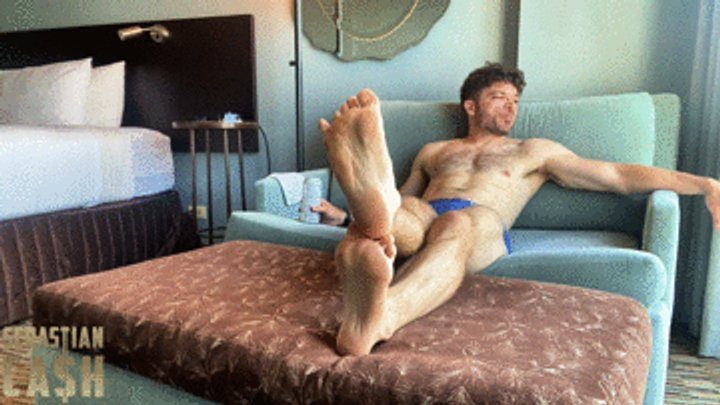 Sebastian Cash Alpha Male Dom - Arrogant Foot Dom Ignore