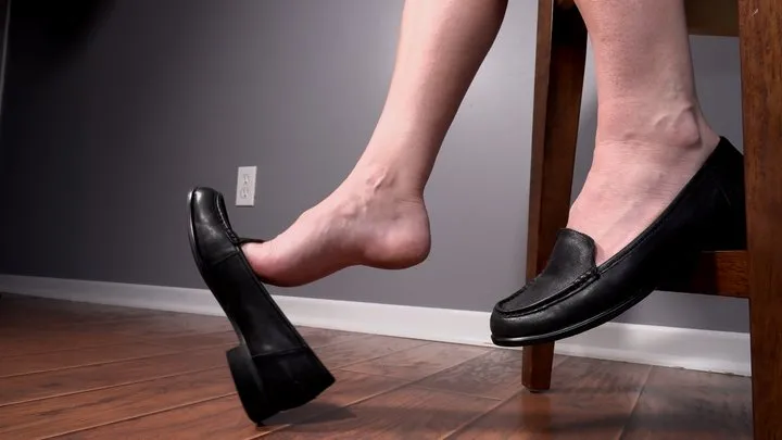 Kylie Jacobsx - Side View Shoeplay Dangling Black Leather Loafers FootPlay - Kylie Jacobsx - MP4 1080p HD