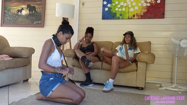 Licking Latinas Feet - LOLAH VIBE and IVY - Our feet stink, you know what to do!