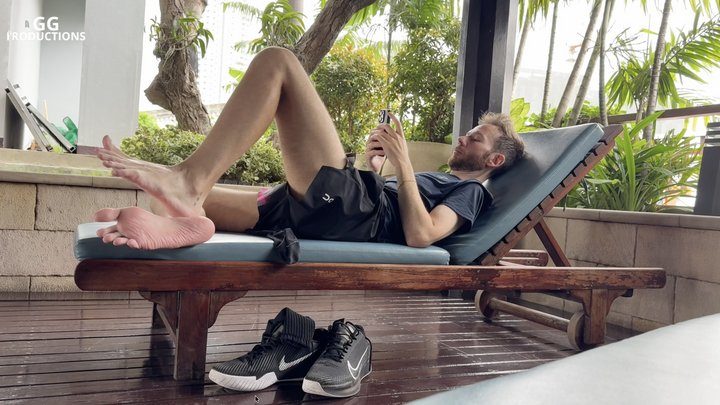 Feet Vini - Giant male foot tease: Vini’s Sweaty Socks to Rosy Soles - Feet Vini foot size 15