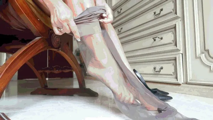 Princess Of Volcanoes - Tim at his mistress's feet MP4 (1920x1080) FHD