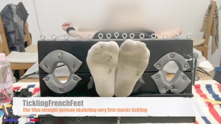 Tickling French Feet - The 19 yo straight German skaterboy first session reboot (mobile)