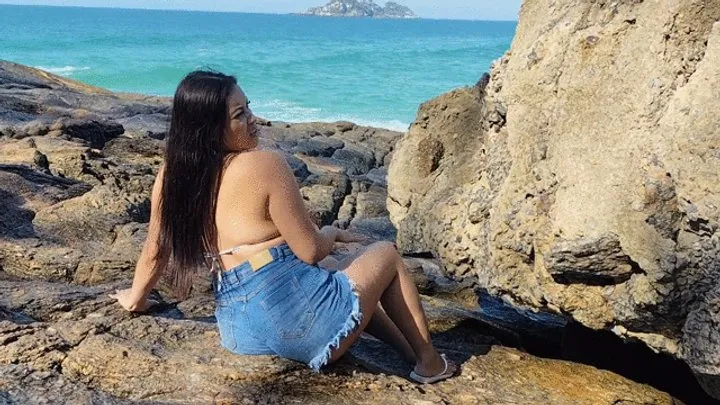 Gf Studios - SHE NEEDS TO FART ON PART 3 THE BEACH BY KIARA FULL HD
