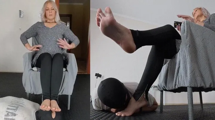 Bossygirls - Alana - CrossedLegsFootWorship - Mix1