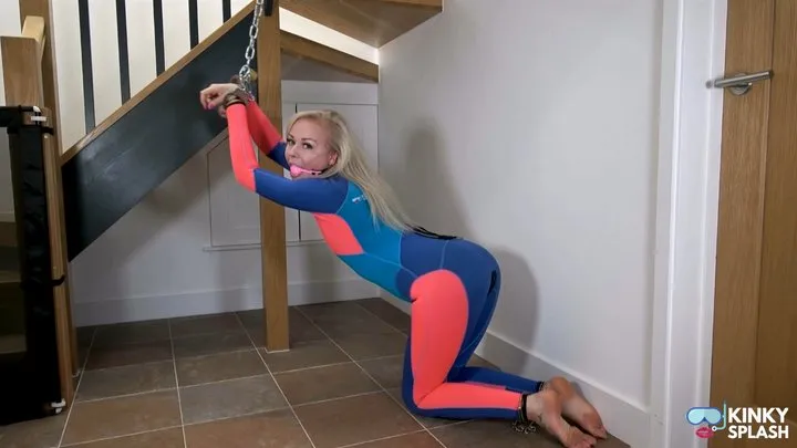 Kinky Splash - Neoprene Suit, Chains & Face Cum Tease - MP4
