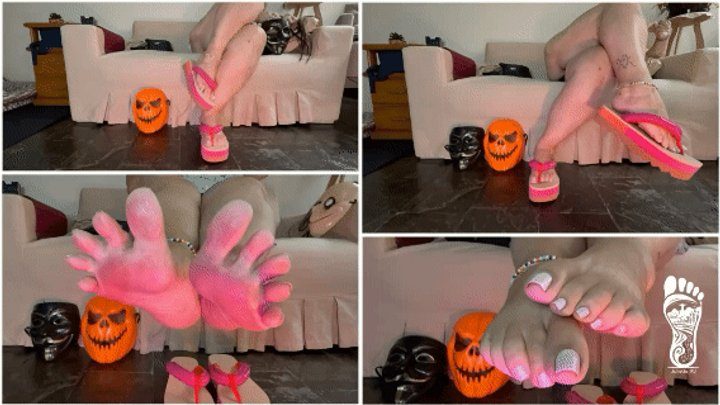 Bbwomanlicious - Juliette_RJ Making you cum befrore Halloween Party - JOI - SOLO FEMALE - FOOT FETISH - CUM COUNTDOWN - THICK LEGS - BIG ASS - BRAZILIAN QUEEN - BBW MILF - FEET JOI - DANGLING