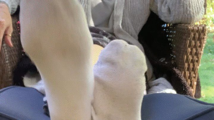 Aariels Foot Fetish Desires - CRISP OCTOBER SOLES AND TOES