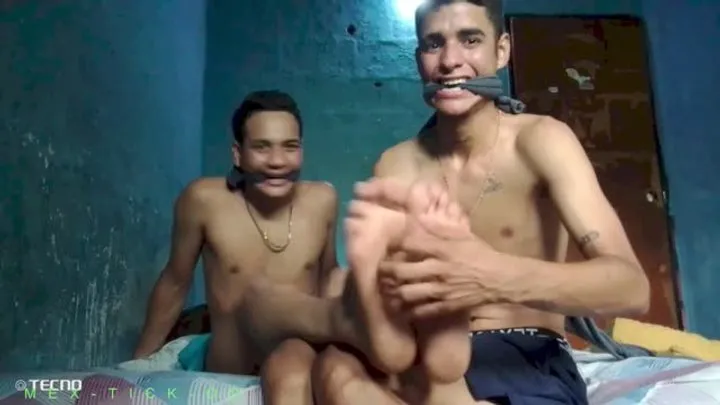 Mex-tick-oo - AMIGOS VENEZOLANOS SE HACEN COSQUILLAS