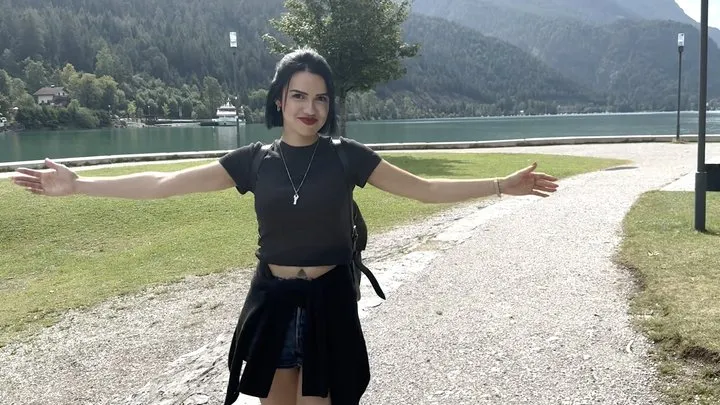 Jolie Berrie - Public Worship of Badly Reeking Hiking Nylons [4k]