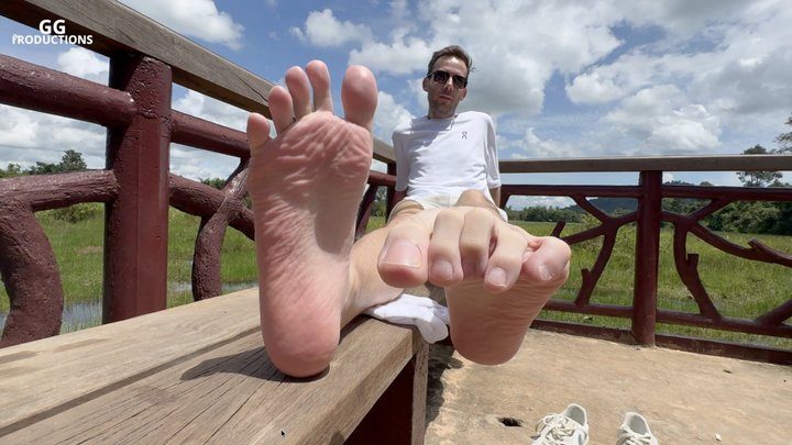 Feet Vini - Smell and lick my sweaty feet in public… Fast, before someone sees - Feet Vini foot size 15