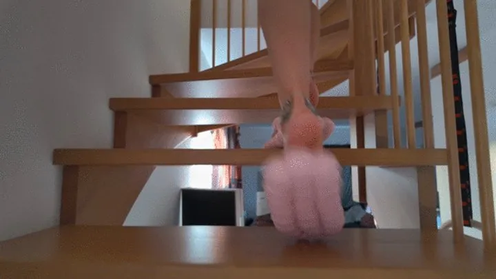 Polish Mistress Clips - Sexy And Cute Miku Gives Holds Her Feet With Light Pink Golf Balls Flip-flops On Man Balls - Full