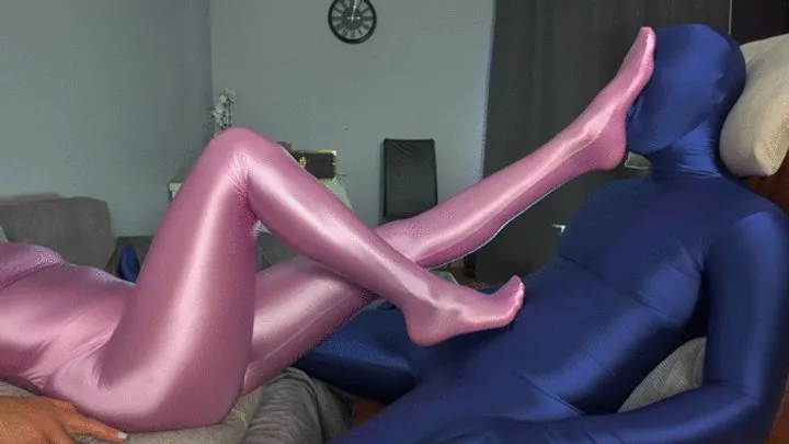 Top Quality - Ruslana In Pink Shiny Catsuit Rubs Dick