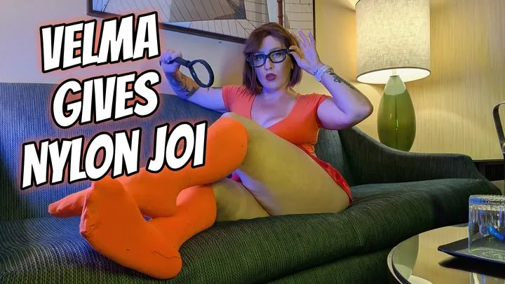 Lisaapinelli - Velma Gives Nylon JOI