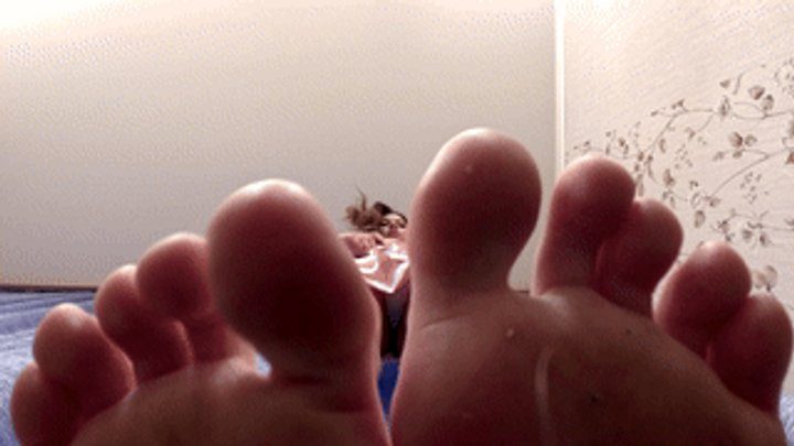 Furious Girls - Your place is under my beautiful soles - make it clear, fc366x 1080p