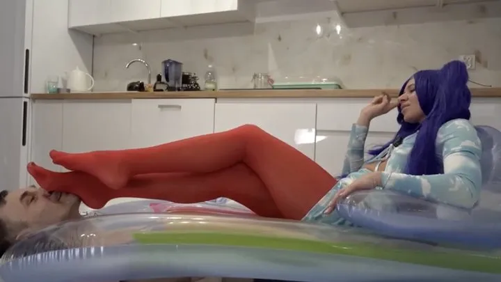 Custom Clips - Miku Relaxing - Red Pantyhose On Man Face