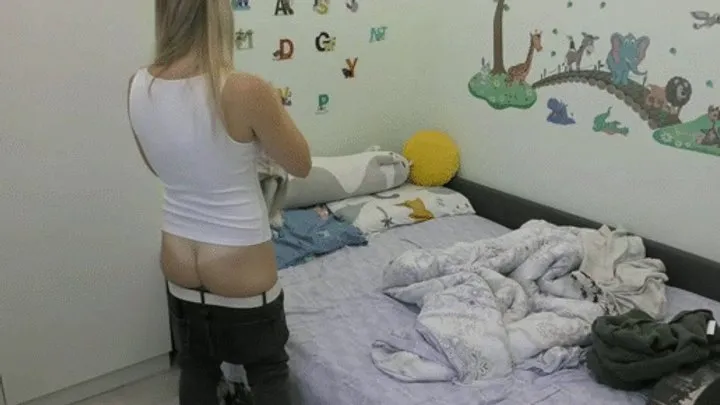 Walhalla Street - You are bending over a lot to clean and keep ur butts farting WMV FULL HD 1080p