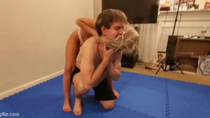 Grappling Gals - GR 531 Constance vs Jake