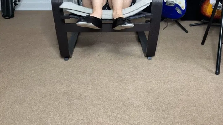 Thesolemates - Alice stomps on my head wearing flats (1080)
