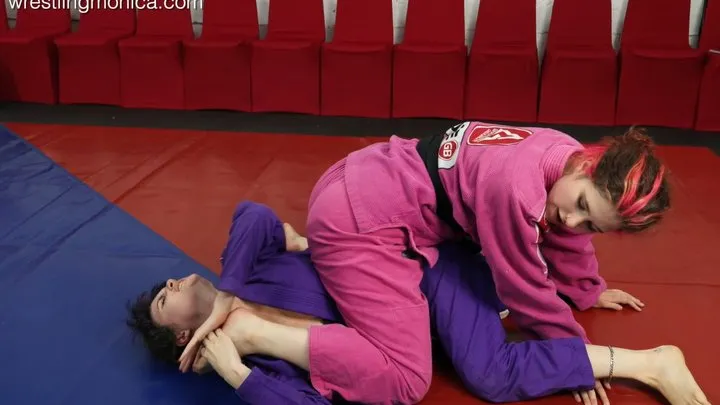 Gi-feet Vixens - Petra Banx vs Rosie Gi Feet