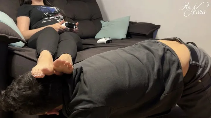 Nara Foot Domination - Hex lost the bet and have to deal with Nara`s stinky feet (720 EN-sub) - Gamer Domination - Foot Domination - Foot Fetish - Foot Humiliation - Foot Worship