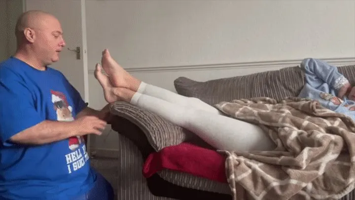 Londontramplegirls - Miss H Morning Foot Worship