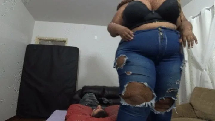 Ms Fetish Studio - OLD EDITION CLIP: Fat obese ebony farting in jeans and keeping control under the slave in Smotherbox Part 1 By Thammy BBw And Daniel Santiago cam Full Hd