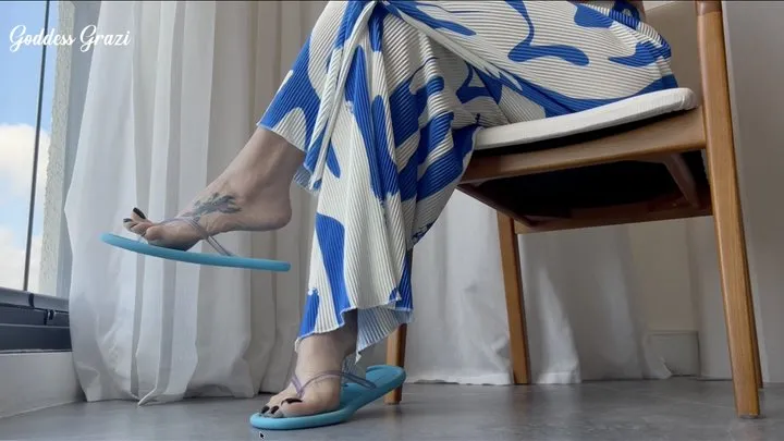 Goddess Grazi Only - Perfect feet and flip flops - Goddess Grazi