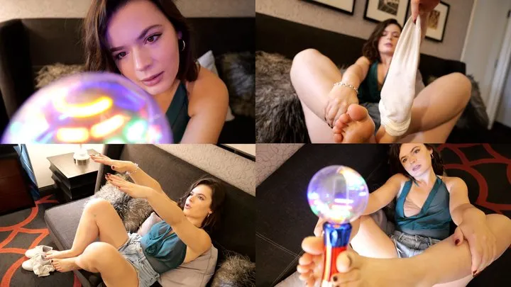 Gg Fetish Media - Dharma Programmed for Bare Feet 4K