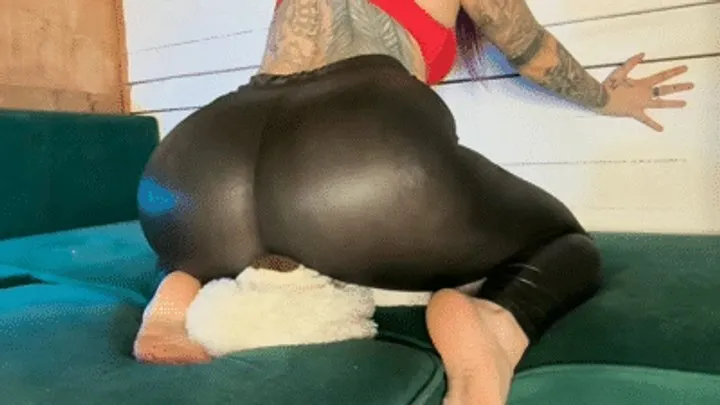 Angiefartland - Teddy bear in farts hell HD