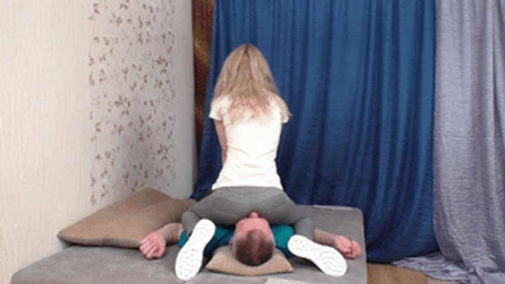 Furious Girls - Slim-shaped cutie in grey yoga pants and Nike`s sits on man`s face, vf1665x 1080p