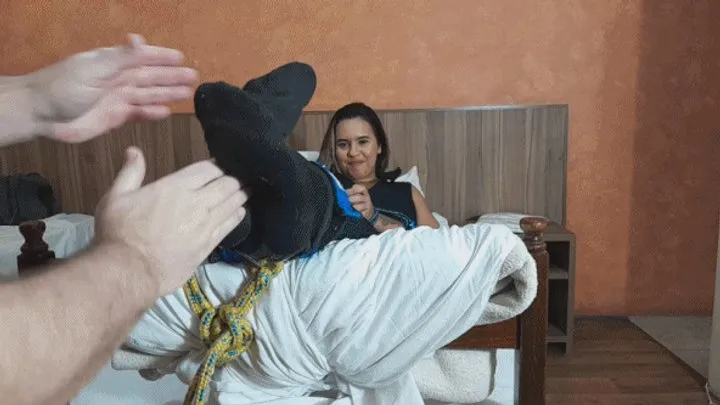 Tropical Foot Fetish Videos - New foot ticklish girl Barbie Quenn 11 minutes first inedit video